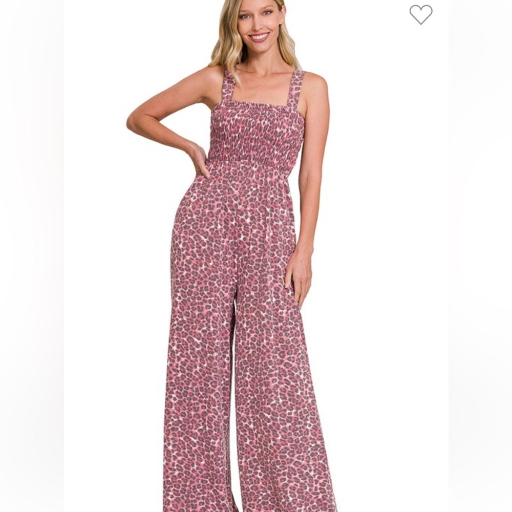 244 PINK LEOPARD SMOCKED TOP WIDE LEG JUMPSUIT WITH POCKETS Comfy - Picture 4 of 4